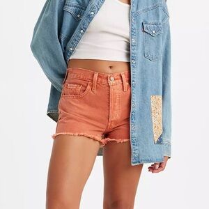 Levi’s 501® HIGH RISE WOMEN'S COLORED DENIM SHORTS | 32